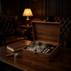 Whiskey Dekanter Set – Personalisierte Gravur - Holzbox – Whiskey Zubehör | Gentleman's Selection