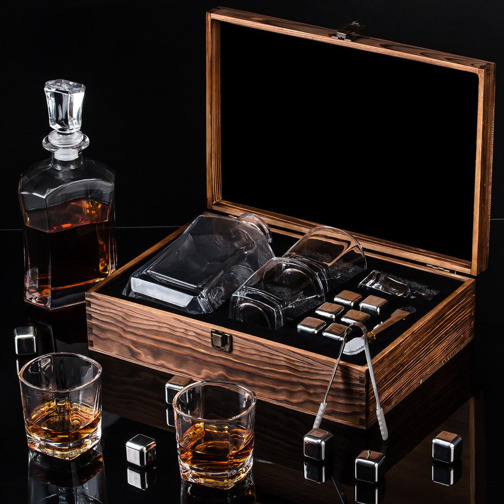 Whiskey Dekanter Set – Personalisierte Gravur - Holzbox – Whiskey Zubehör | Gentleman's Selection